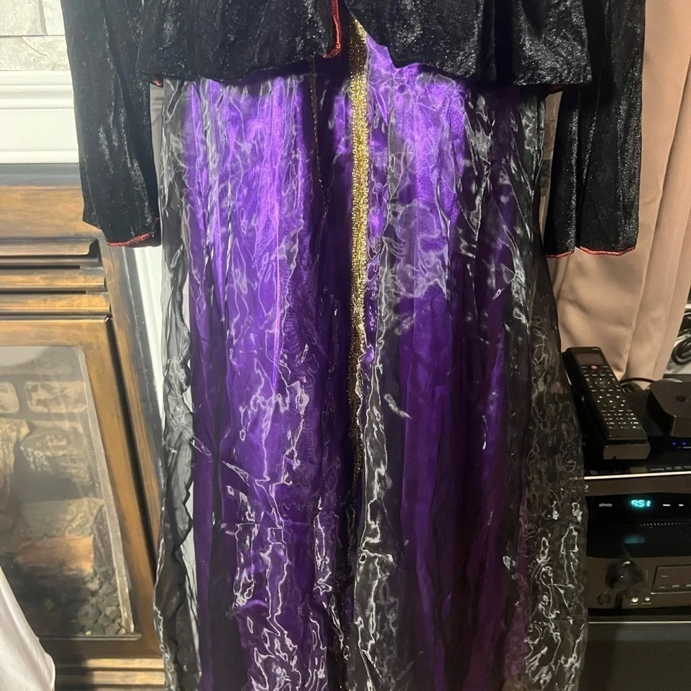 Girls Purple and Black Witch Costume – Halloween & Performance Dress (Size 140)